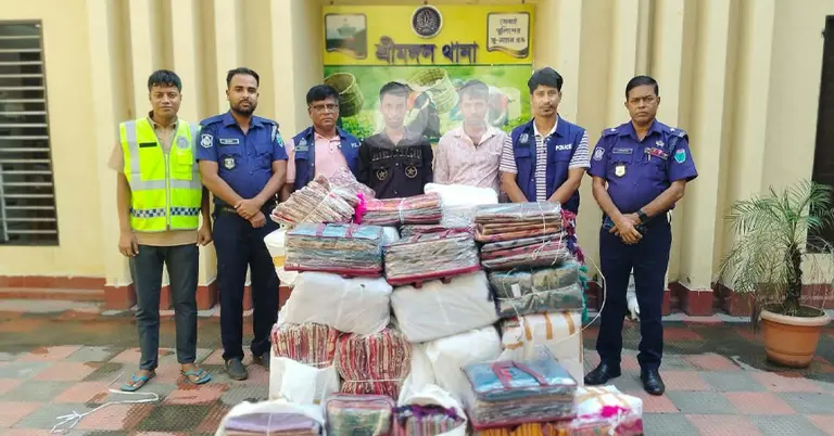 ভারতীয় শাড়ি জব্দ ও দুইজন গ্রেপ্তার